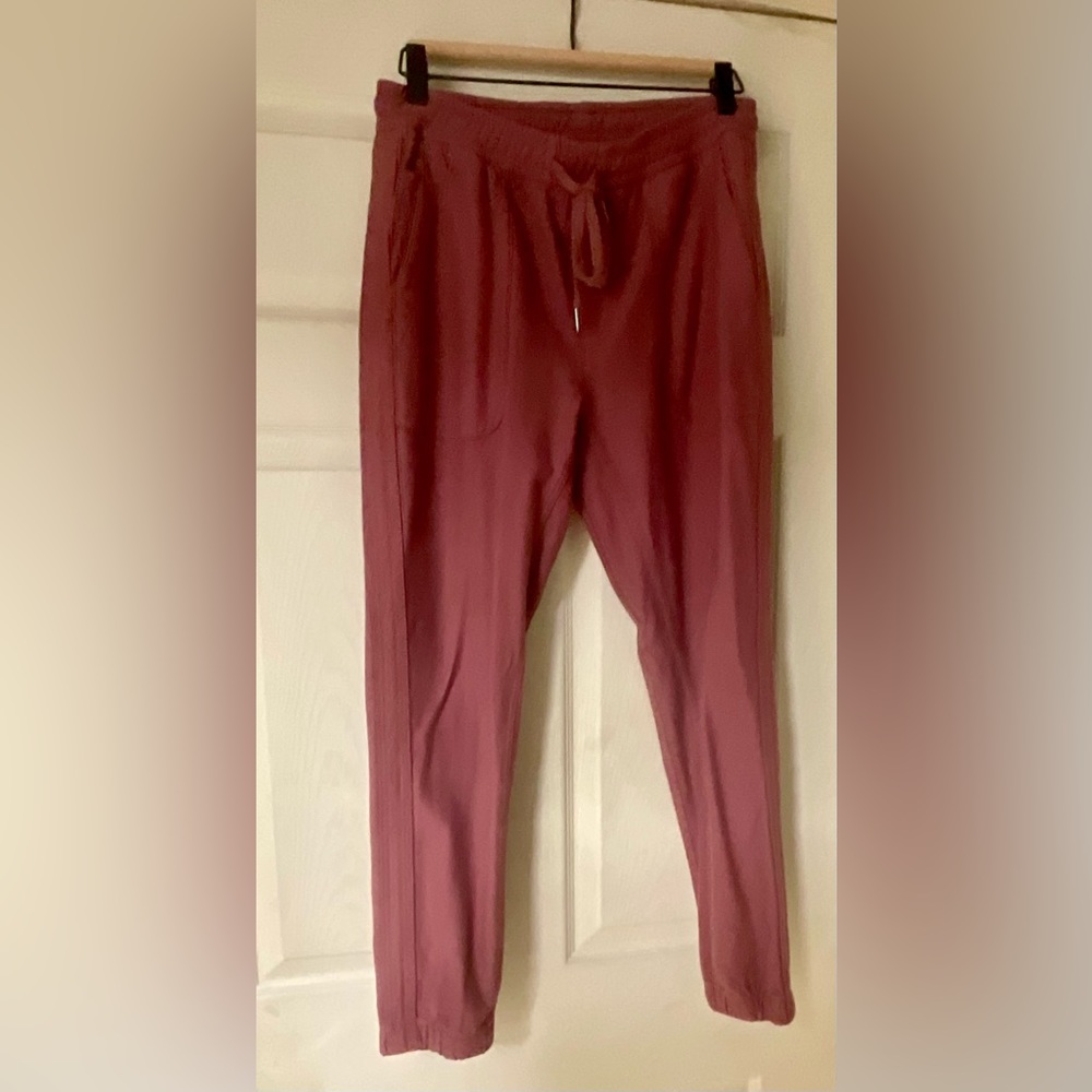 Athleta tawny rose joggers